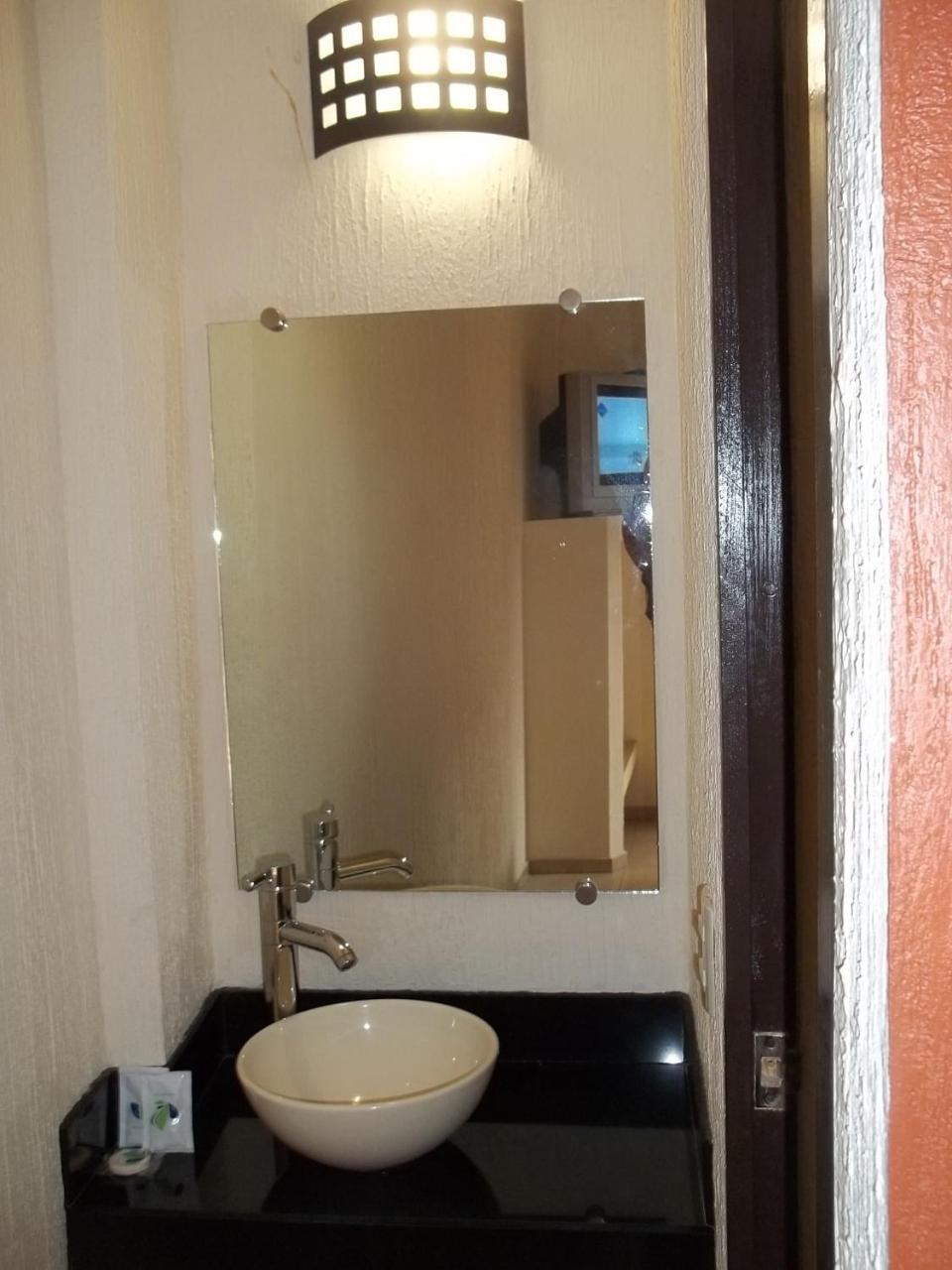 Hotel Jorge Alejandro Guadalajara Buitenkant foto